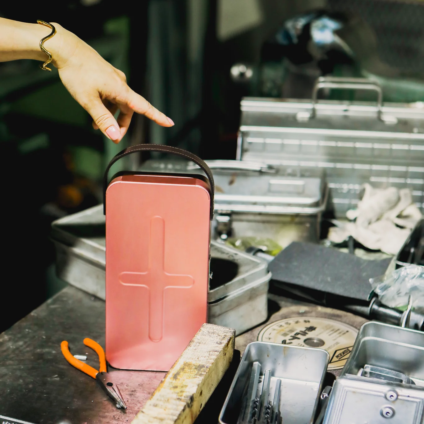 KONSTELLA K-001 ARGENTO