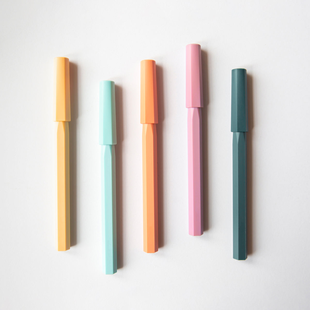 Glamour Evolve - Penna a sfera sostenibile per l'oceano (azzurro cielo)