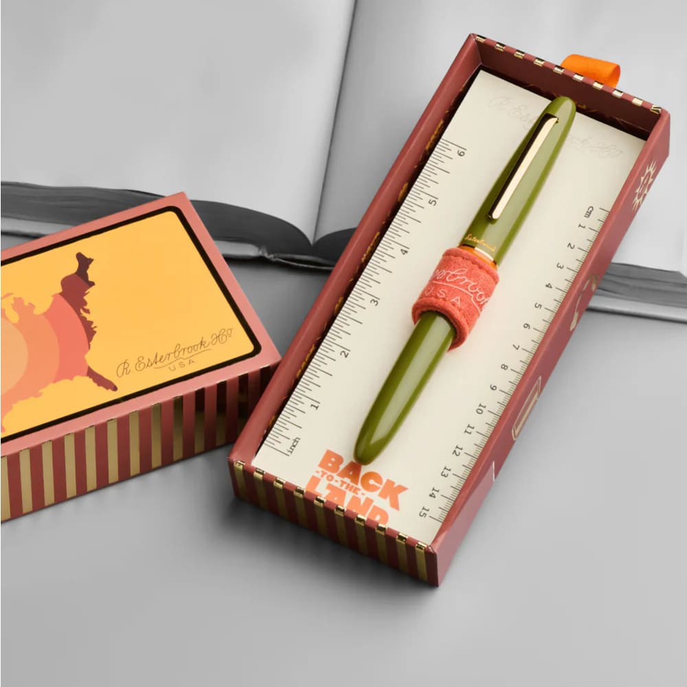 Back to the Lands Estie Fountain Pen / Quirky Leaf / Gold