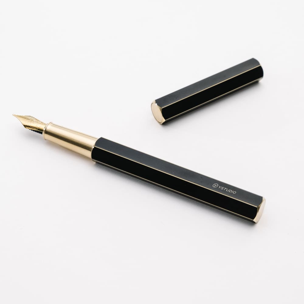 Classic Revolve-Fountain Pen (Black M) - Fountain Pen