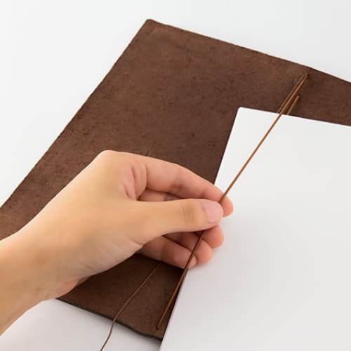 TRAVELER'S Notebook Brown - The Outsiders