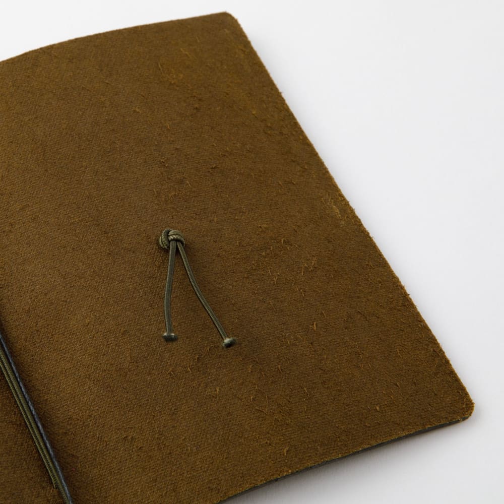 TRAVELER’S notebook cover Olive in Leather - Passport Size -