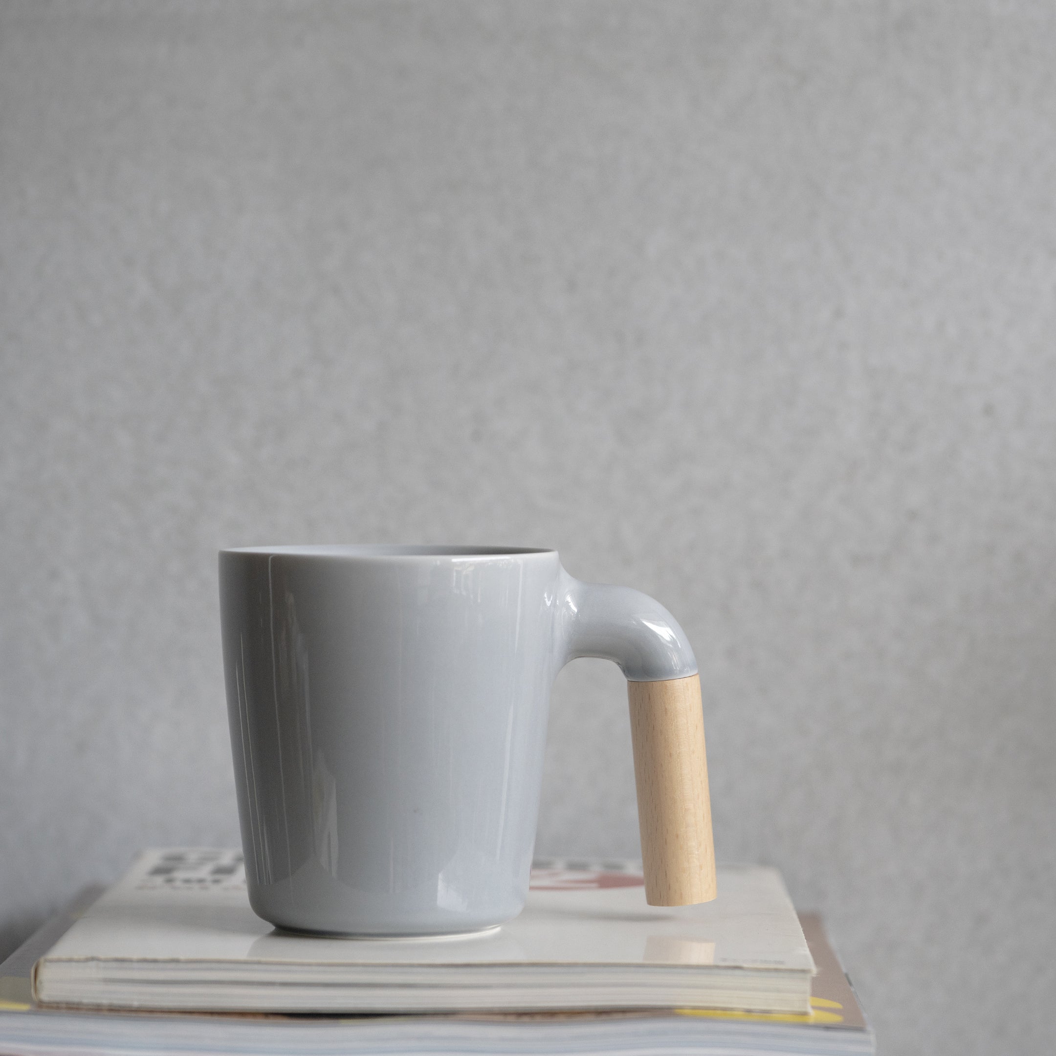 Mugr Cloud Beech -  (ceramic, beech wood)